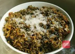 Illustration of how to make Qian Zhang Pork 8