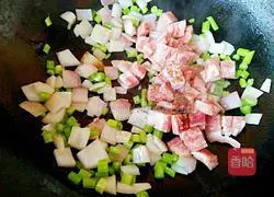 Illustration of how to make bacon pasta 8