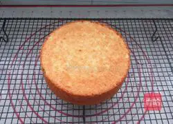 Birthday Cake Recipe Illustration 12