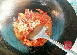 Illustration of how to make spicy and sour fish cubes 5