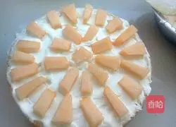Illustration of how to make fruit cream cake 4