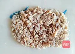 Illustration of how to make braised noodles with yellow mushrooms 8