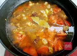 Illustration of how to make beef stew with tomatoes and potatoes 8