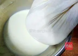 Illustration of how to make tofu brain 4