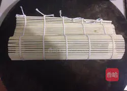 Illustration of how to make tuna sushi 5