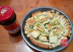 Illustration of how to make cheese and egg fried rice with bread 12