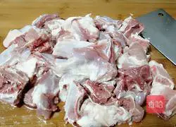 Illustration of how to cook mutton in clay pot 2