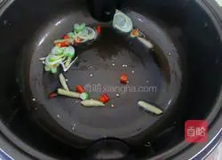 Illustration of how to make stir-fried beef with soaked lotus root and scallops 2