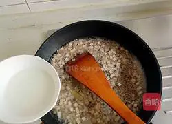 Illustration of how to make beef soup 12