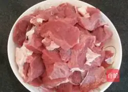 Illustration of how to make Xinjiang home-made naan meat buns 5