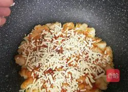 Illustration of how to make pan steamed bun pizza 15