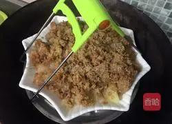 Illustration of Homemade Steamed Pork 9