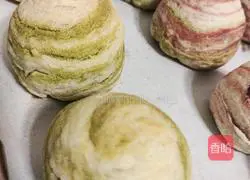 Coconut Cranberry Spiral Crisp ( Purely handmade) Illustration of how to do it 19