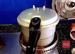 Illustration of how to make Dongpo elbow to attract wealth 18