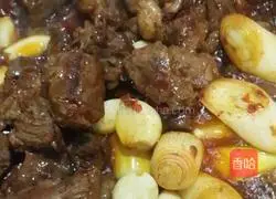 Illustration of braised beef with dried bamboo shoots 8