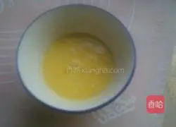 Illustration of how to make egg soup 4