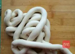 Illustration of how to pull the strips onto the plate 5