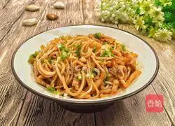 Illustration of how to make fried rice noodles with pickled mustard and shredded pork 10