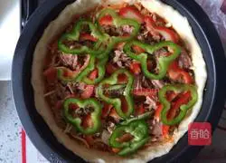 Illustration of how to make tuna corn pizza 7