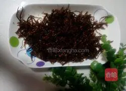 Illustration of how to make spicy shredded beef 8