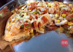 Illustration of how to make shrimp and bacon pizza 8