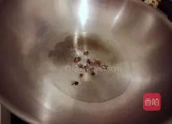 Illustration of how to make pepper, sesame, sweet and sour lotus root 4