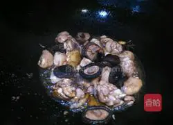 Recipe for Braised Chicken Legs with Carrots and Shiitake Mushrooms Illustration 8