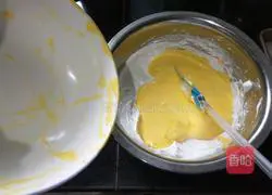 Floss Cake Illustration of how to make a roll 15