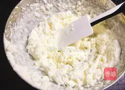 Illustration of how to make durian pancake 12