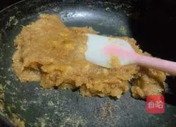 Illustration of homemade pineapple cake 11