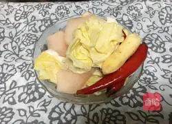 Illustration of making pickled radish, kimchi and meatball soup 3