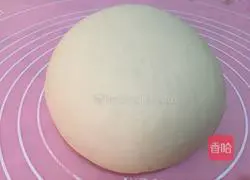 Illustration of how to make bacon cheese pizza 1