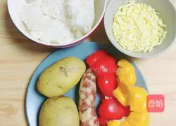 Sausage, potato and rice pizza (pan version) recipe illustration 1