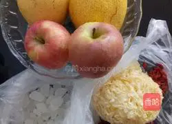 Apple, Pear and Red Date Illustration of how to make wolfberry and white fungus soup 1