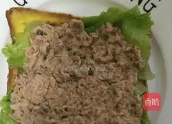 Tuna Bacon Sandwich Recipe Illustration 2