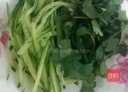 Illustration of Northeastern Egg Braised Noodles 1