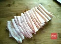 Illustration of how to make steamed pork with taro powder 5