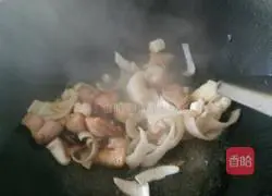 Illustration of how to make fried rice noodles (home-style thick rice noodles) 3