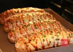 Illustration of how to make chive cheese bread 16