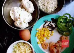 Low-calorie cauliflower and shrimp pizza recipe 4