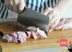 Illustration of how to make radish and beef brisket pot 3