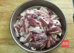 Illustration of how to make beef stew 3