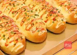 Illustration of how to make chive cheese bread 17