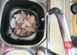 Illustration of how to make braised chicken wings 1