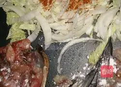 Illustration of how to make frozen fish meal (Zhou Junji Spicy Fish Seasoning) 3