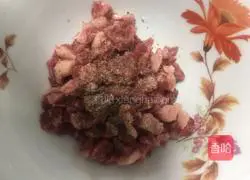 Illustration of how to make beef kimchi fried rice 2