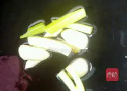 Home-style three cups of chicken Practice illustration 4