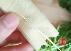 Illustration of how to make vegetable skewers (BBQ version) 3