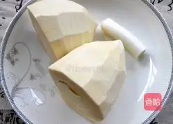 Illustration of braised spring bamboo shoots in oil 1