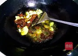 Illustration of how to make sauced elbow bones 4